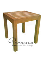 โตีะข้างเตียงสระน้ำไม้สัก