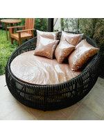 โซฟากลมสานหวายเทียมเบาะหนัง