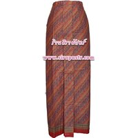 ผ้าถุงเชิงหน้านาง อินโดนีเซีย/ใต้ BA-1 สีแดง (เอวใส่ได้ถึง 34 นิ้ว)