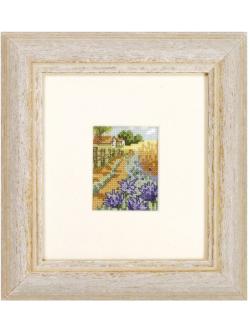 Pemin ชุดปัก Field with cornflower