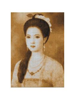 Pinn พระสุพรรณกัลยา (กลาง)