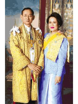 Pinn ในหลวง ร.๙-พระราชินี