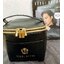 BOBBI BROWN กระเป๋าใส่เครื่องสำอาง โดดเด่นด้วยความจุที่น่าทึ่ง