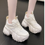 รองเท้าผ้าใบเสริมส้น 3 นิ้ว ไซส์ 35-39 สีดำ/ครีม/ขาว