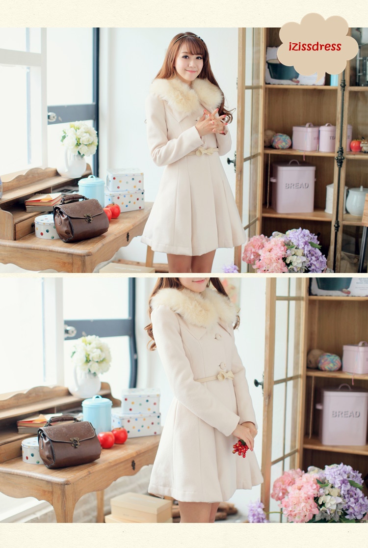 ***พร้อมส่งไซส์ L จร้า มีจำนวนจำกัดนะคะ**เสื้อโค้ทกันหนาวสีครีมน้ำตาลอ่อน แต่งขนเฟอร์สุดหรูช่วงคอ สวยเหมือนแบบค่ะ