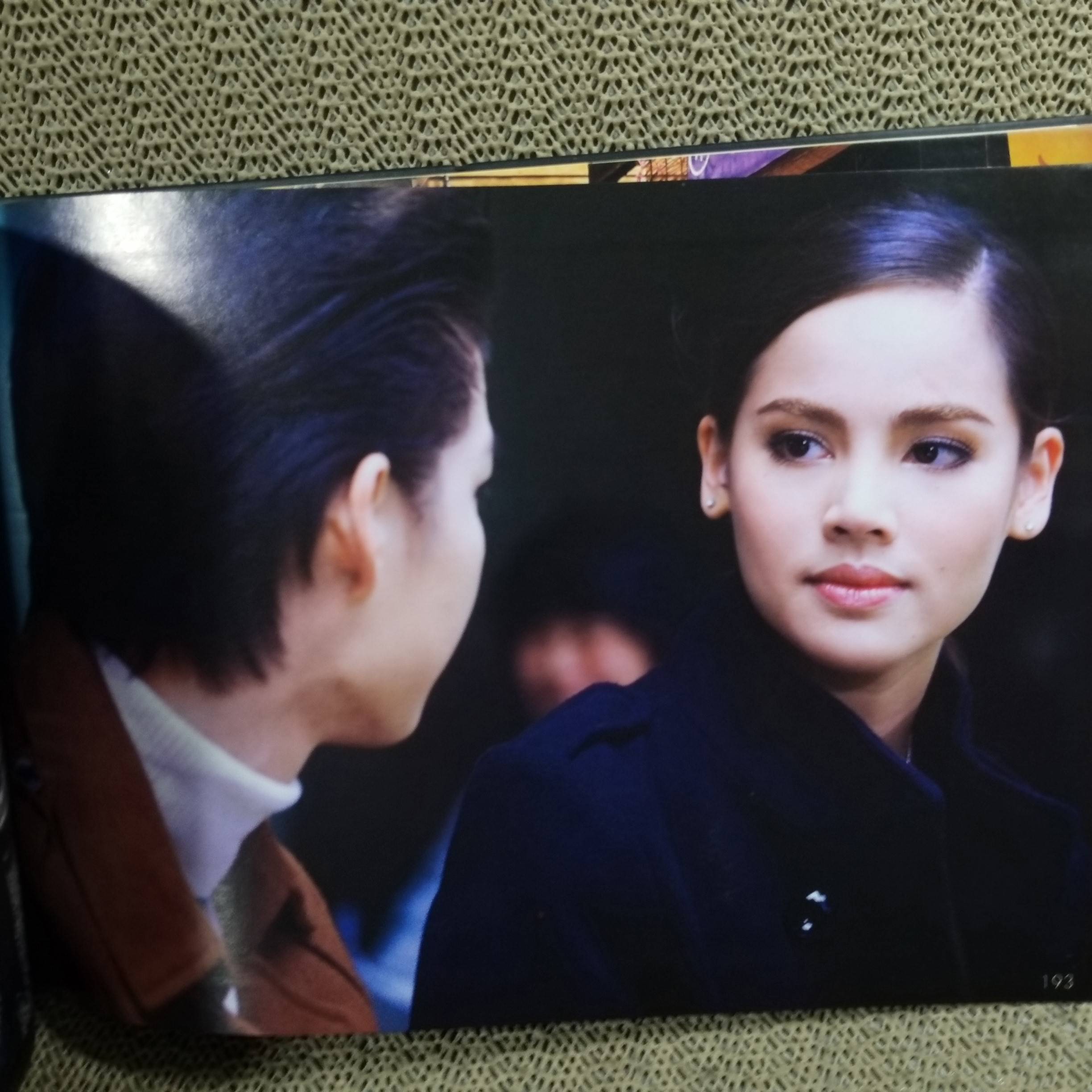 หนังสือภาพ ละครเรื่อง รอยรักหักเหลี่ยมตะวัน รอยฝันตะวันเดือด Rising sun Photo diary /ญาญ่า ณเดชน์ มาริโอ เมาเร่อ แต้วณฐพร