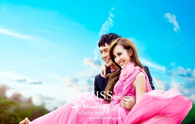 ***พรีออเดอร์***ชุดคู่ถ่ายพรีเวดดิ้ง (prewedding dress) & ชุดแต่งงานแฟนซี (Fancy wedding dress)ชายหญิง "ธีมสีชมพู-ดำ"