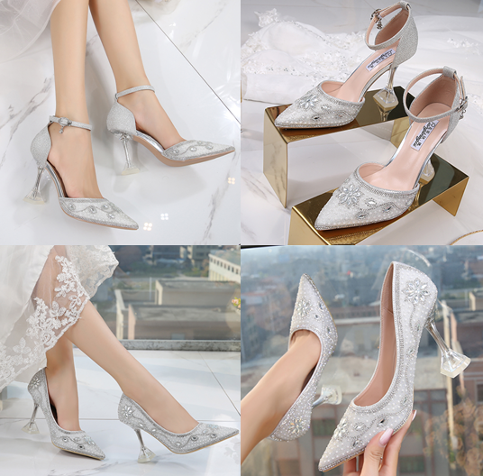 รองเท้เจ้าสาวสีเงินสูง 2.5 และ 3.5 ไซต์ 34-40 มี 2 รุนคัทชูและรัดข้อ
