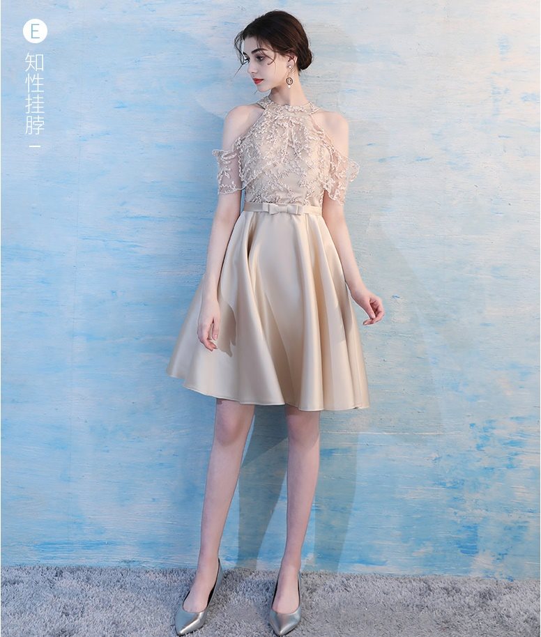 **หมดค่ะ**เดรสออกงานผ้าซาตินสีทอง แขนกุด ตกแต่งช่วงแขนด้วยผ้าซีทรู คาดเอวด้วยโบว์ กระโปรงผ้าซาติน งานเกรดพรีเมี่ยมค่ะ สวยมากๆๆค่ะ