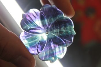 ดอกซากุระฟลูออไรท์ (Fluorite)