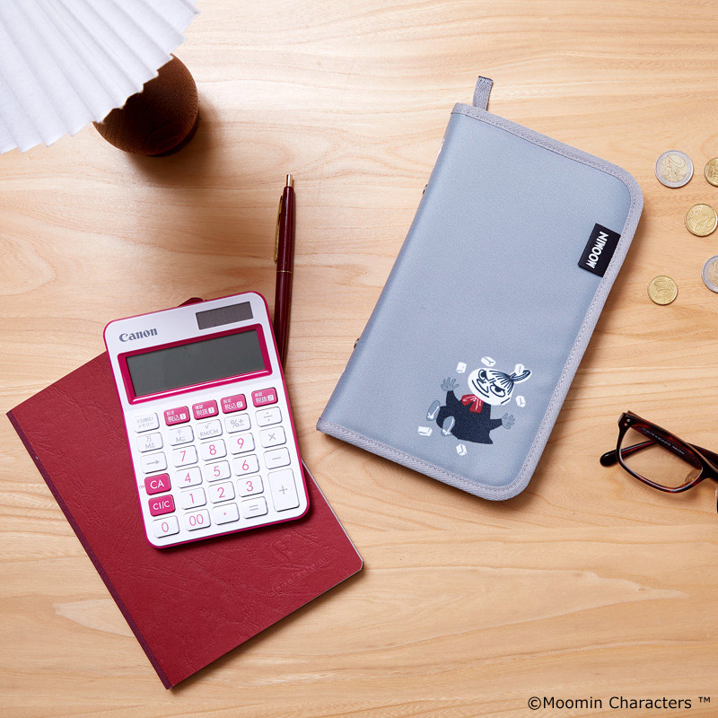 พร้อมส่ง MOOMIN Multi-pouch กระเป๋าถือ กระเป๋าใส่เงิน กระเป๋าอเนกประสงค์ ใส่ หนังสือเดินทาง สมุดบัญชีเงินฝาก