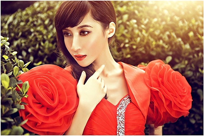 ***พรีออเดอร์***ชุดถ่ายพรีเว็ดดิ้ง (pre wedding dress) ชุดแฟนตาซีชายหญิง "ธีมสีแดง-ดำ"