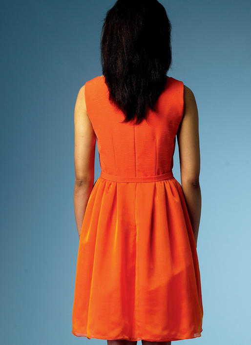 แพทเทิร์นตัดเดรสสตรี Butterick 5982F5 Size: 16-18-20-22-24