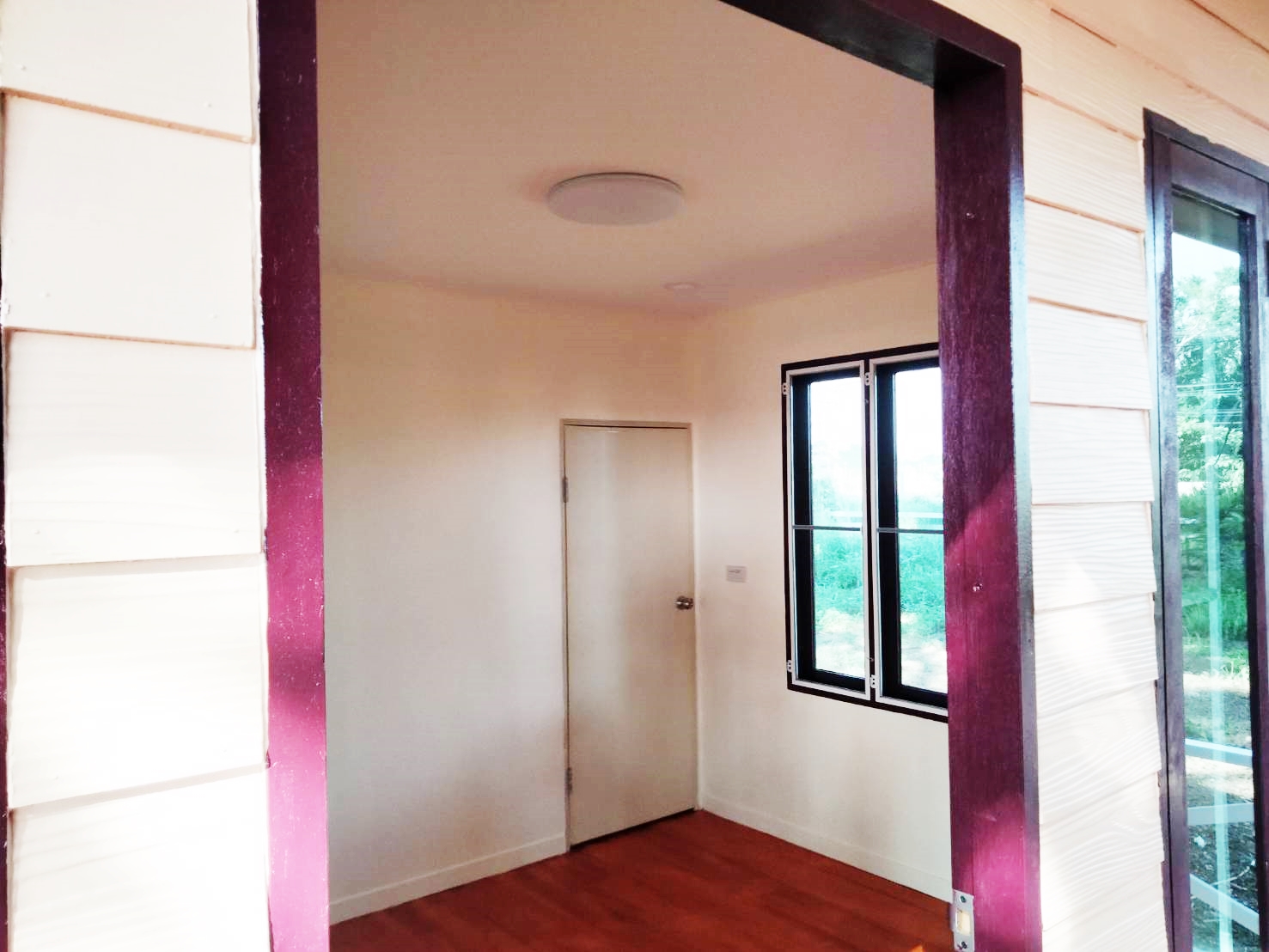 บ้านน็อคดาวน์ ขนาด 4*6 และ 3*4 พร้อมระเบียงกลางบ้าน