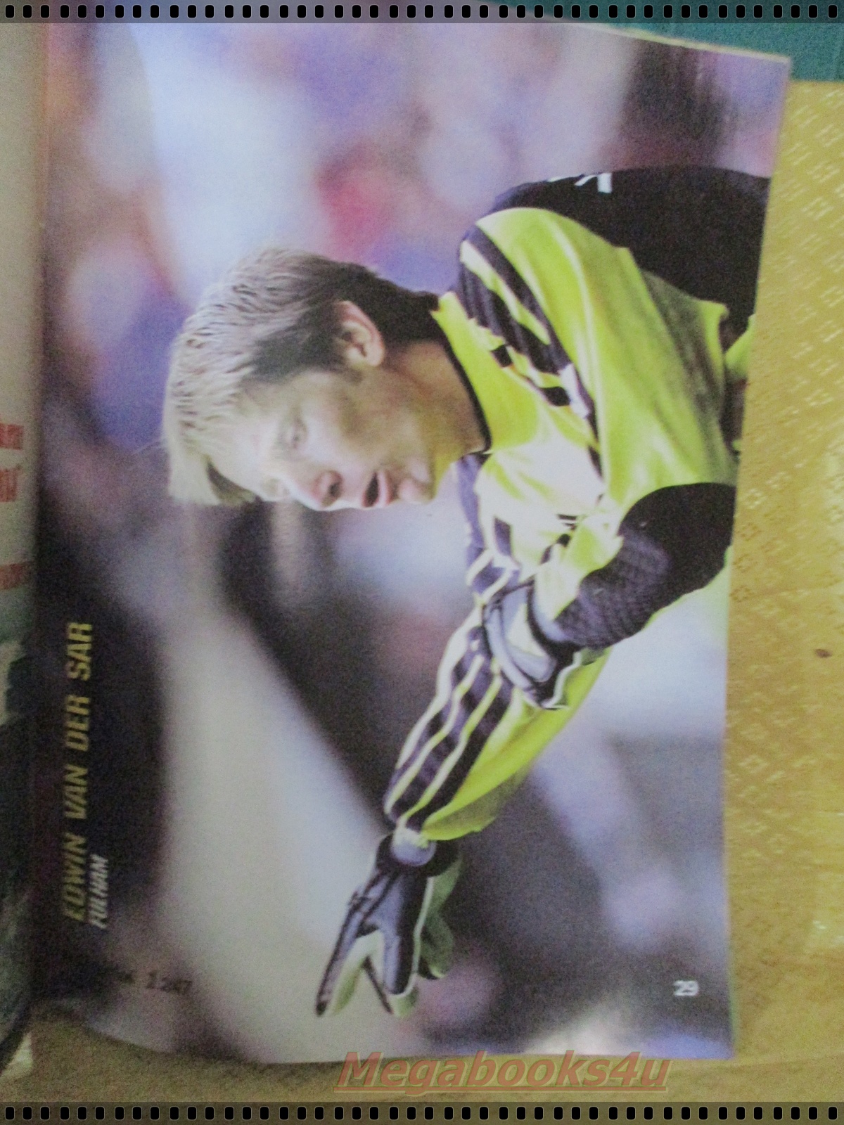 สตาร์ซอคเกอร์รายสัปดาห์ ฉบับที่1247 ปี2544 ตำหนิไม่มีภาพสีบางแผ่น