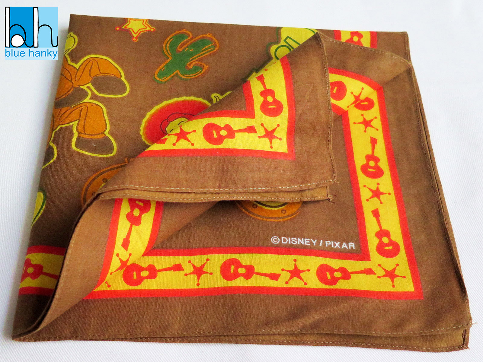 #282 21" Tokyo Disneyland ผ้าเช็ดหน้ามือ2 สภาพดี ผ้าเช็ดหน้าผืนใหญ่