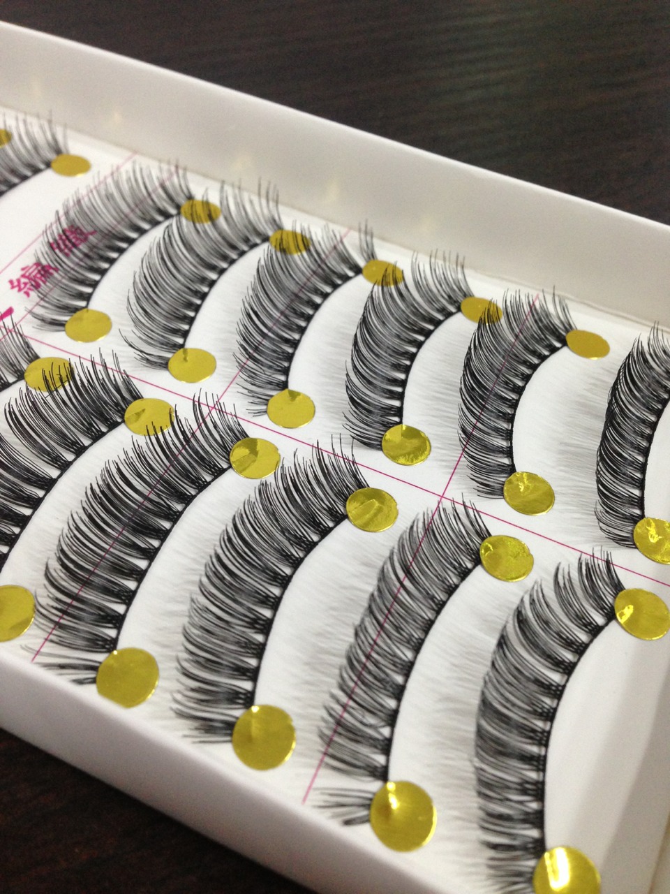 V-013A ขนตา(เส้นไหม )(ราคาส่ง) ขั้นต่ำ 15 เเพ็ค คละเเบบได้