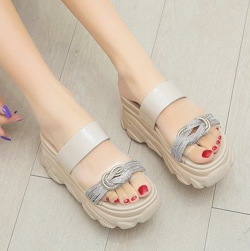 รองเท้าส้นเตารีดแบบสวมน่ารักๆสีเขียว/ครีม ไซต์ 35-39