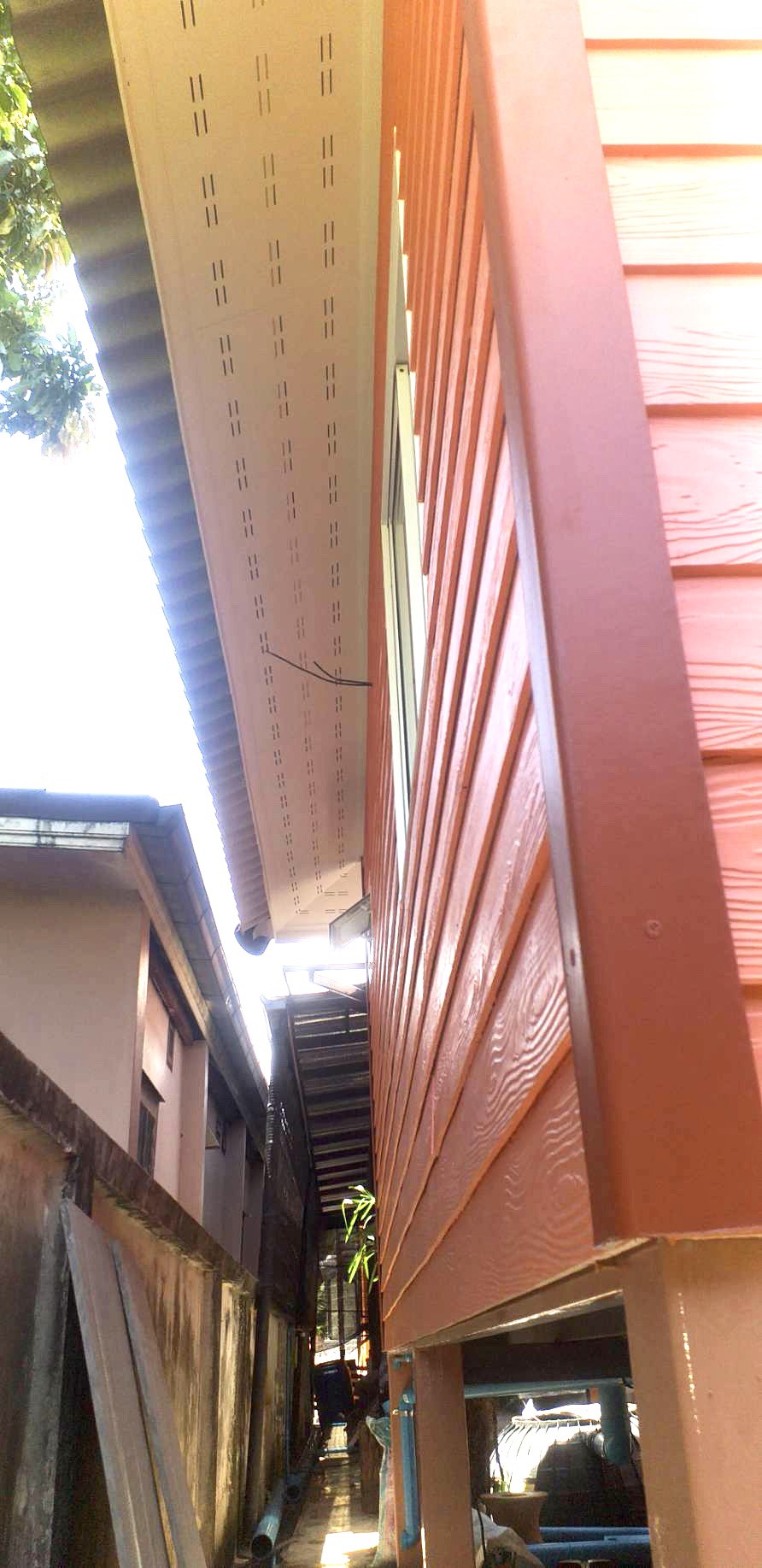 บ้านน็อคดาวน์ ทรงปั่นหยา ขนาด 4*6 เมตร พร้อมระเบียง 2*3 เมตร ชุดประตูสไลด์