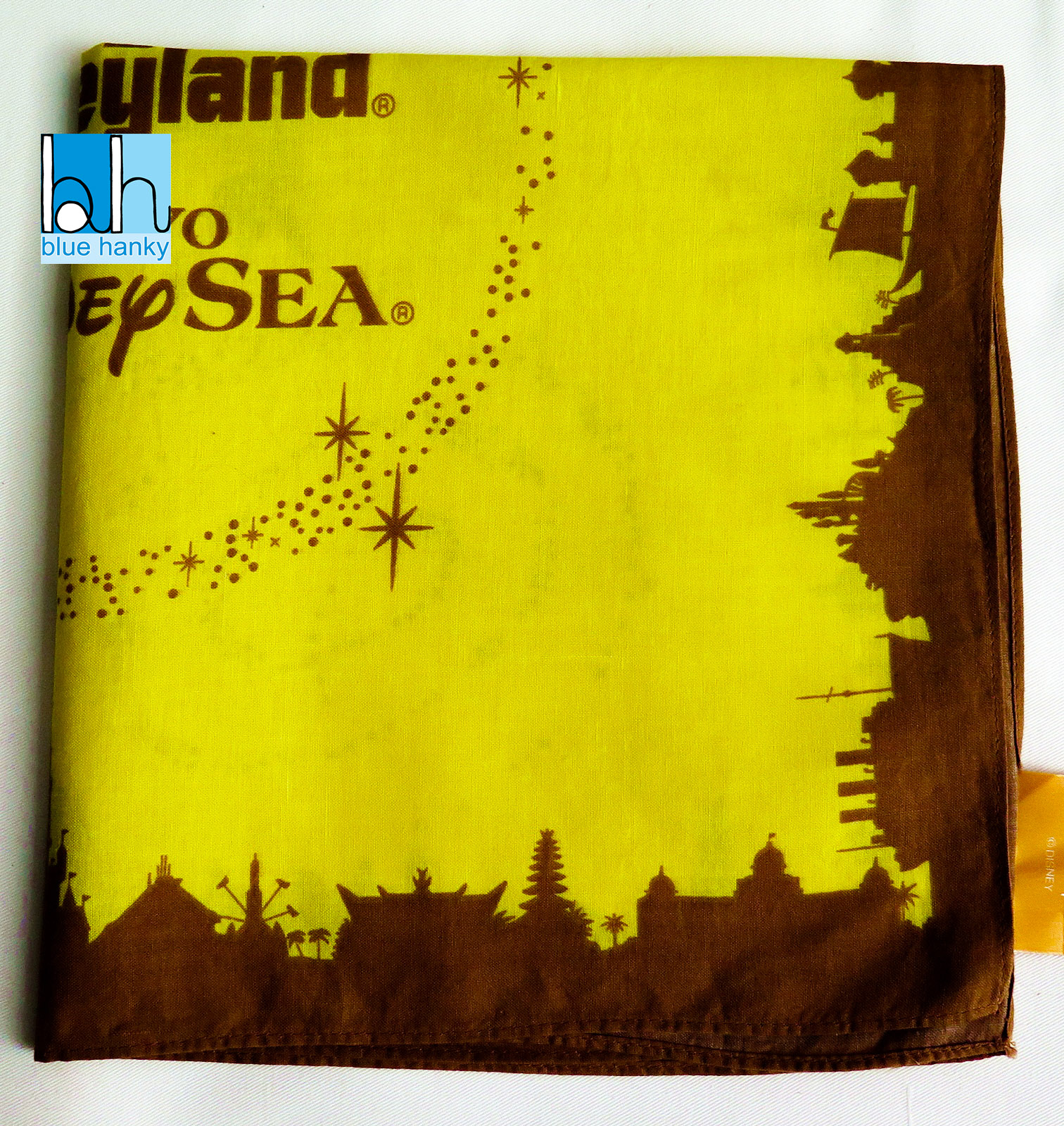 #157 19" Tokyo Disneyland SEA ผ้าเช็ดหน้ามือ2 สภาพดี ผ้าเช็ดหน้าผืนใหญ่