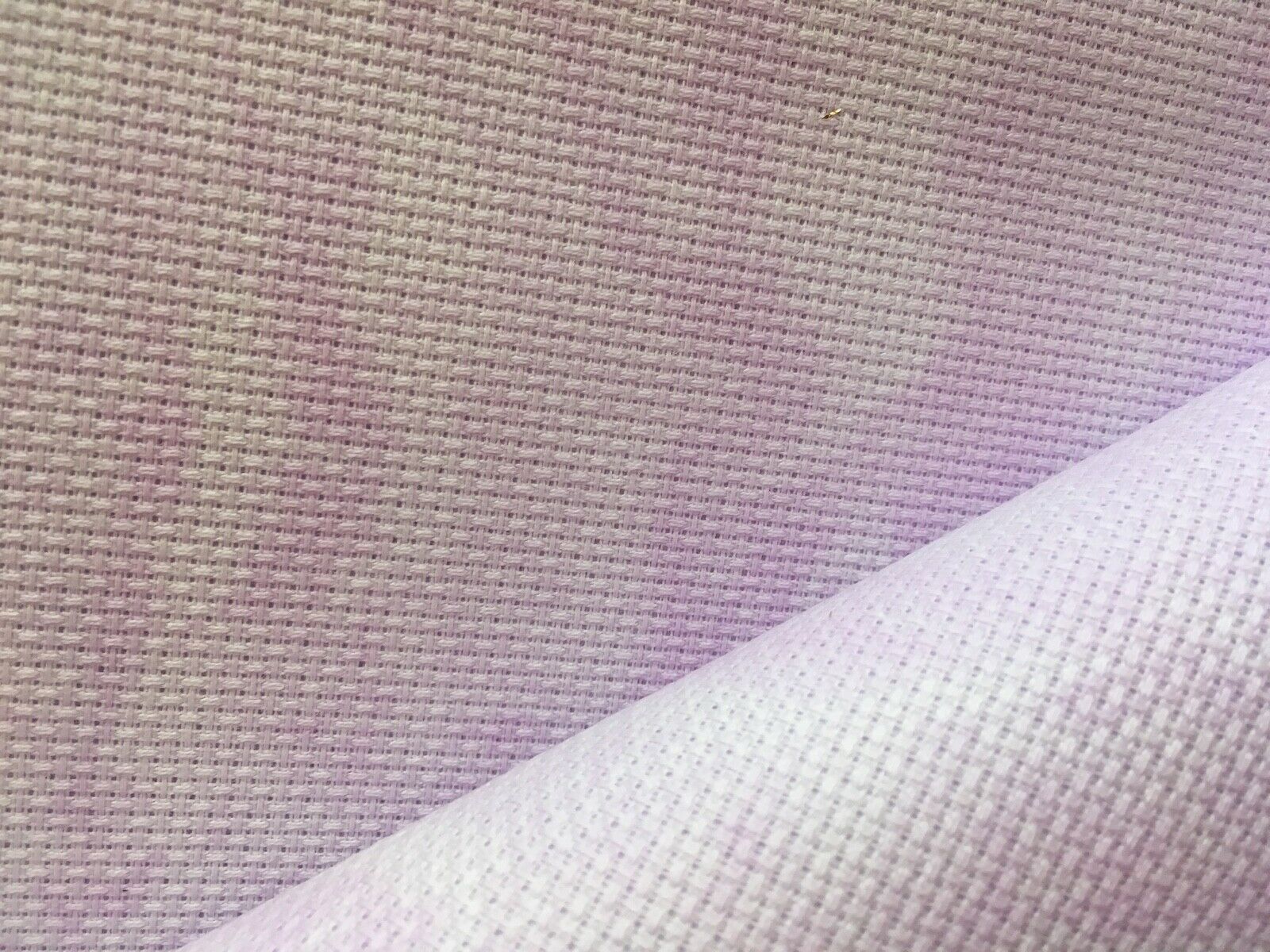 Zweigart 14 count. Vintage Lilac Aida (ผ้าไอด้า ขนาดตา 14 ช่อง/นิ้ว พิมพ์ลายสีม่วง)