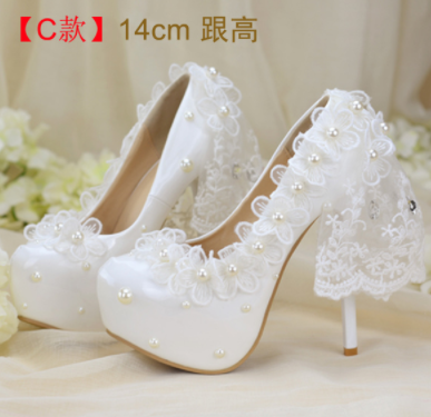 รองเท้าเจ้าสาวสีขาว ไซต์ 34-40 สูง 5.6 / 4.4 / 3.2 นิ้ว