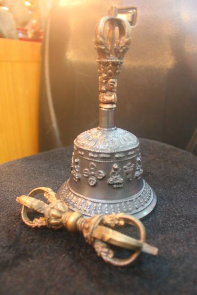 ระฆังวัชระทิเบต ( Tibetan Singing Bowl )