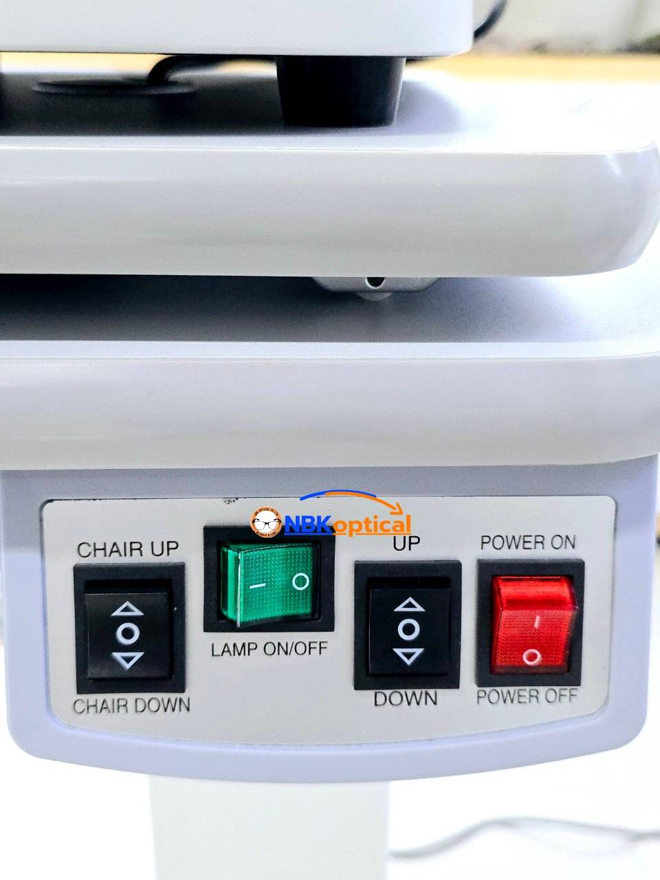 ชุดโต๊ะวัดสายตา CP-180 ขาวเทา