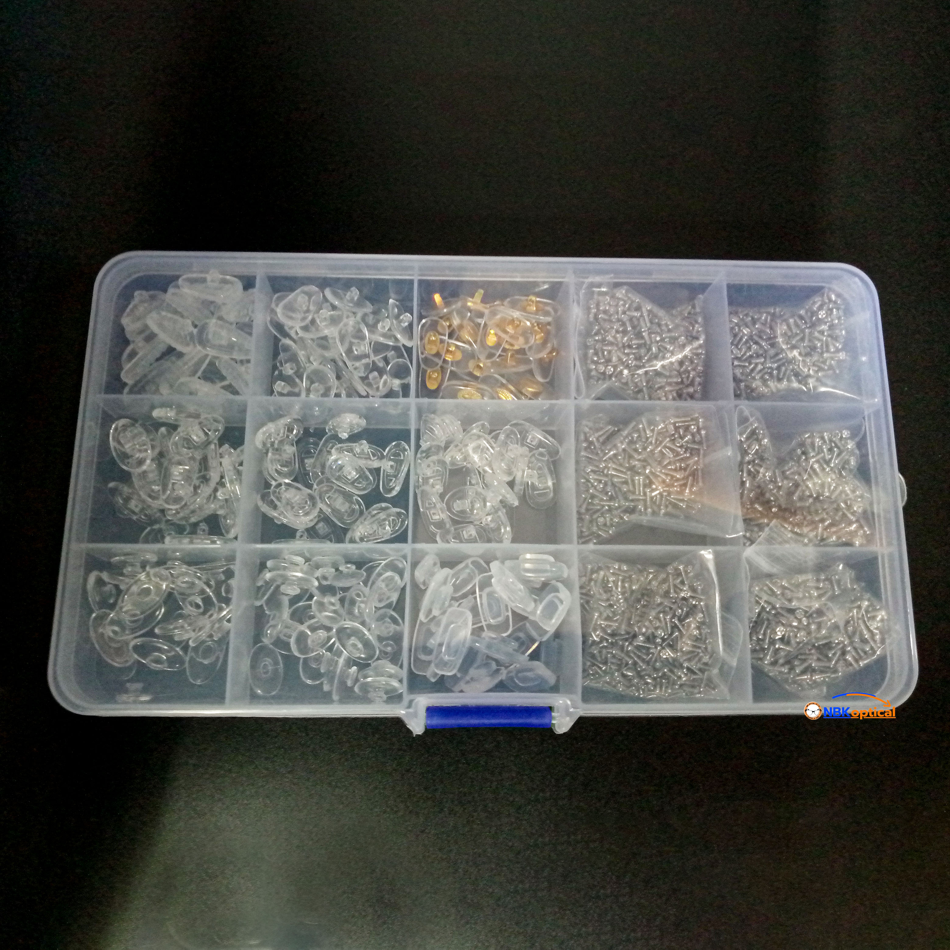 แป้นจมูกซิลิโคน & PVC คละแบบ Set M + ชุดอะไหล่น็อต 6ช่อง