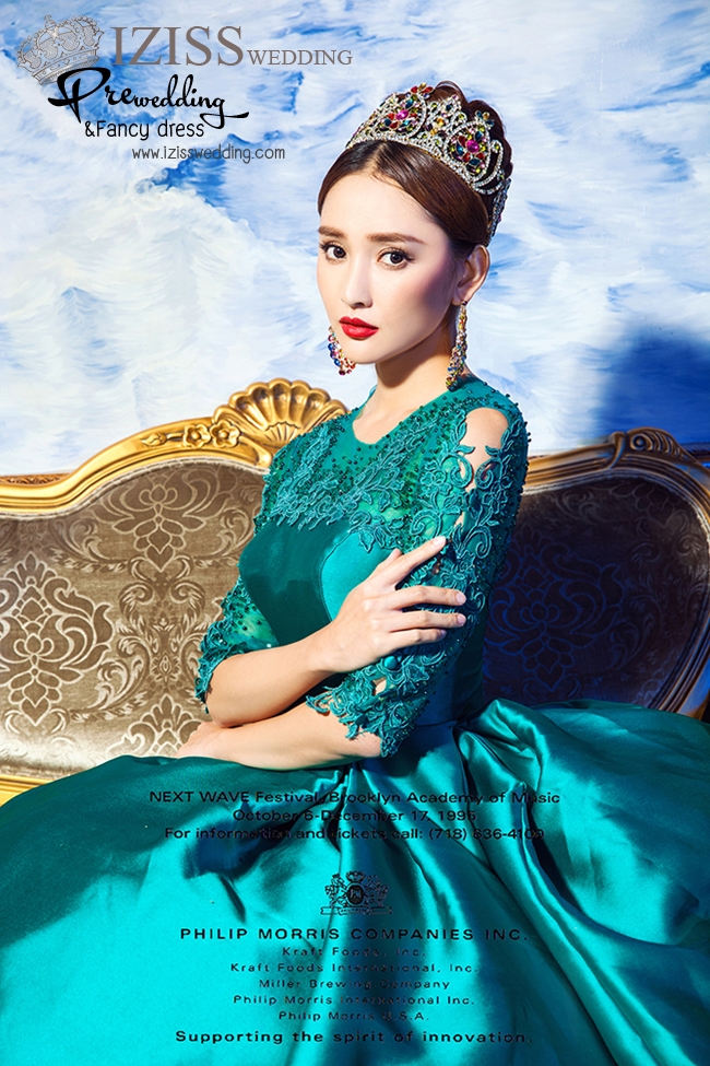 PW335- **พร้อมส่ง 12 พ.ย.ค่ะ** ชุดคู่ถ่ายพรีเวดดิ้ง (prewedding dress) & ชุดแต่งงานแฟนซี (Fancy wedding dress)ชายหญิง "ธีมสีเขียวเข้ม"