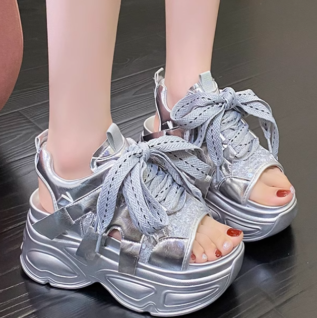 รองเท้าส้นเตารีดรัดส้น ไซส์ 34-39 สีเงิน/ดำ