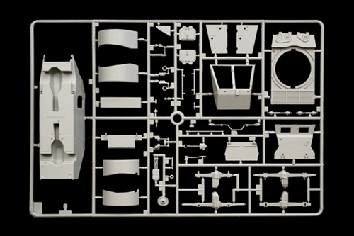 1/35 STAGHOUND MK.III