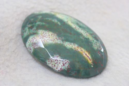บลัดสโตน ( Blood Stone )