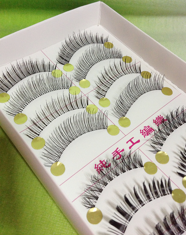 MIX-9# ขนตามิก (ขายปลีก) มี 10 คู่ 10 รุ่น (มีเปลี่ยนเเบบบางคู่บ้าง)