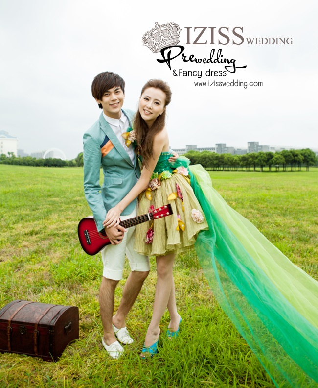 **พร้อมส่งเฉพาะชุดผู้หญิง**ชุดถ่ายพรีเว็ดดิ้ง (pre wedding dress) ชุดแฟนตาซีชายหญิง "ธีมสีเขียว"