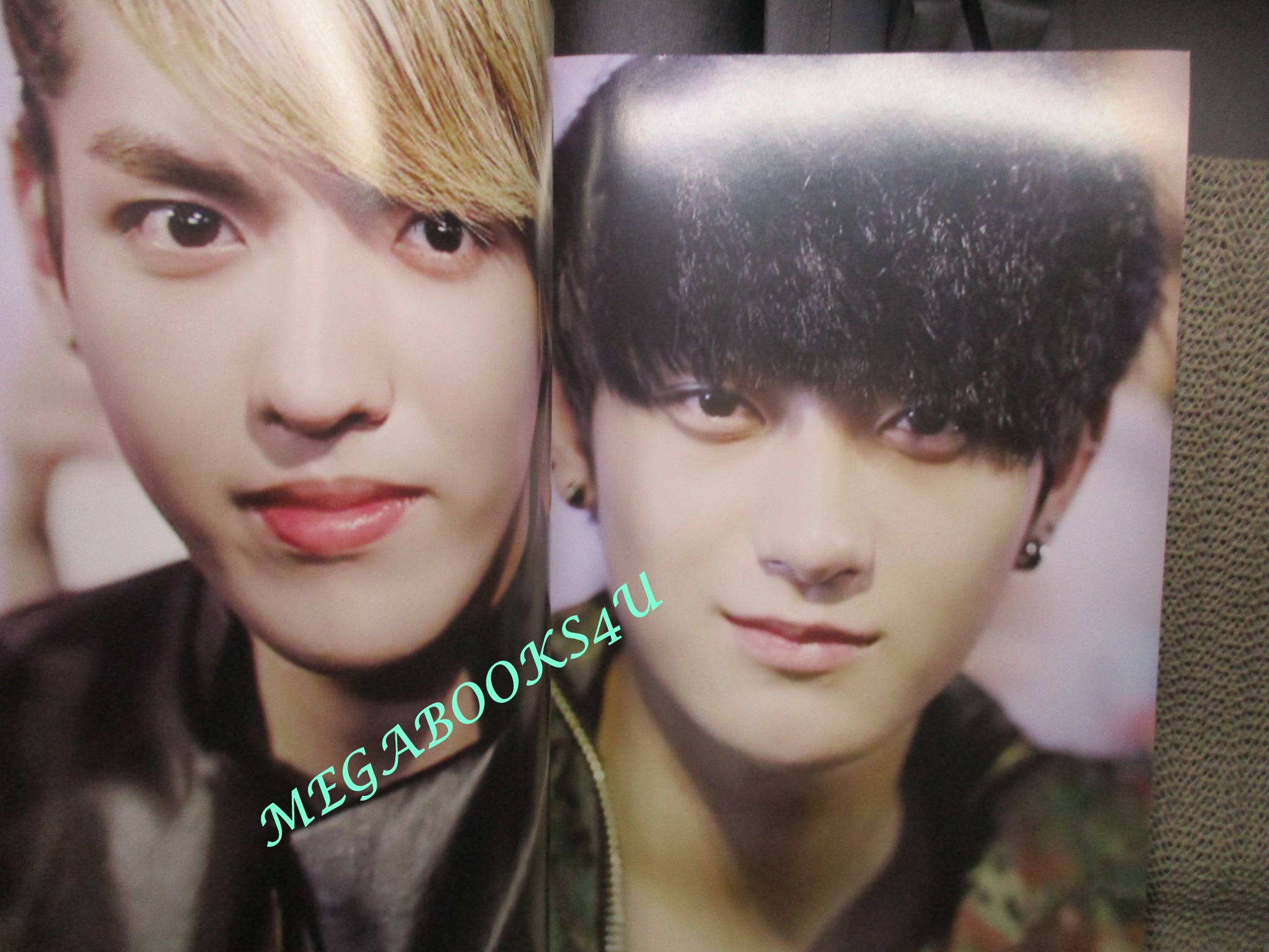 หนังสือ RECORDING OF KRIS & TAQ / Wú Yìfán คริส อู๋ / HUANG ZI TAO /TAQ , IN MEMORY DURING 2012-2013