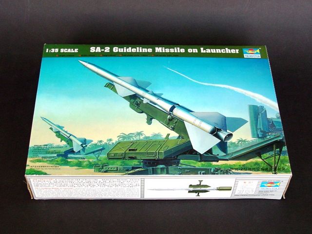 1/35 Sam-2 Missile With Launcher Cabin