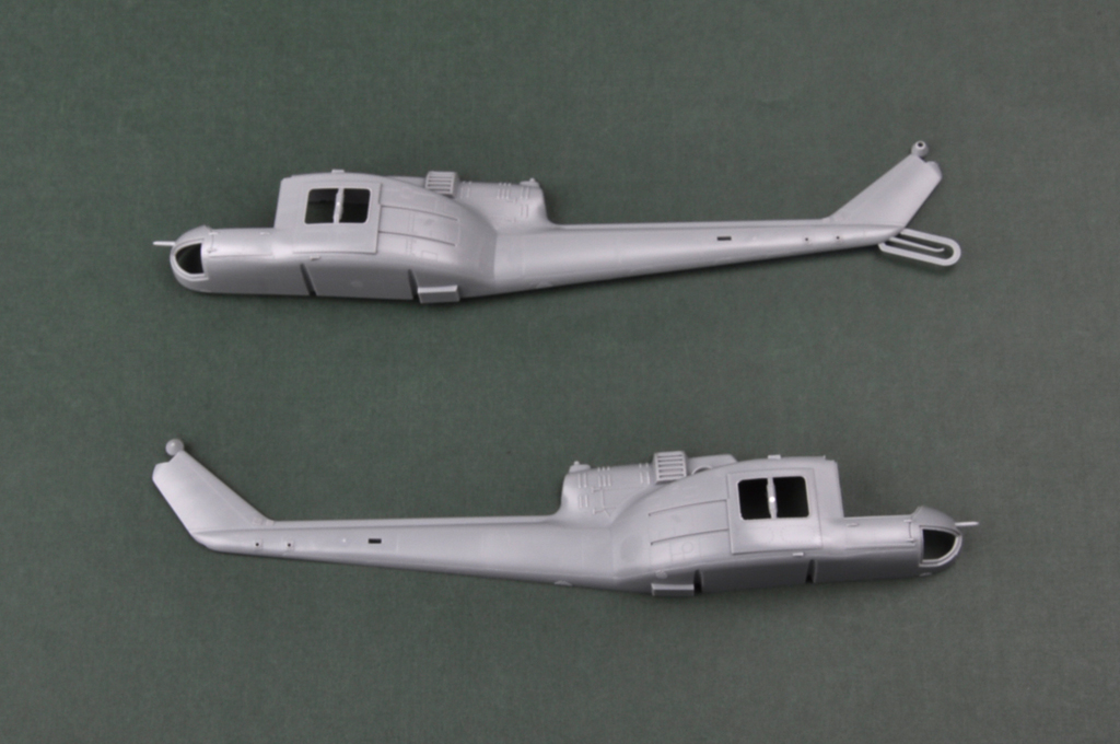 1/48 UH-1C Huey Helicopter