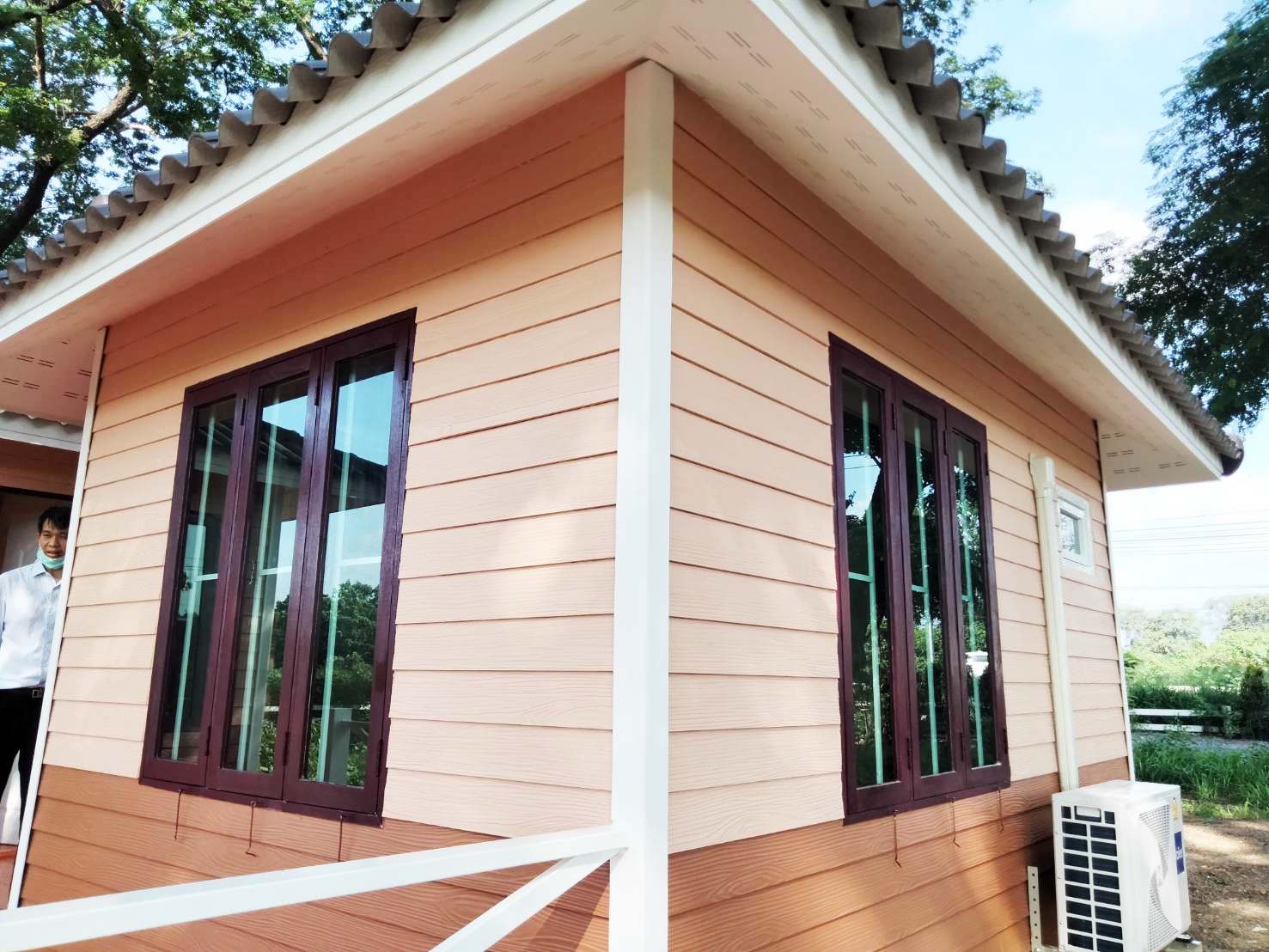 บ้านน็อคดาวน์ ขนาด 4*6 และ 3*4 พร้อมระเบียงกลางบ้าน