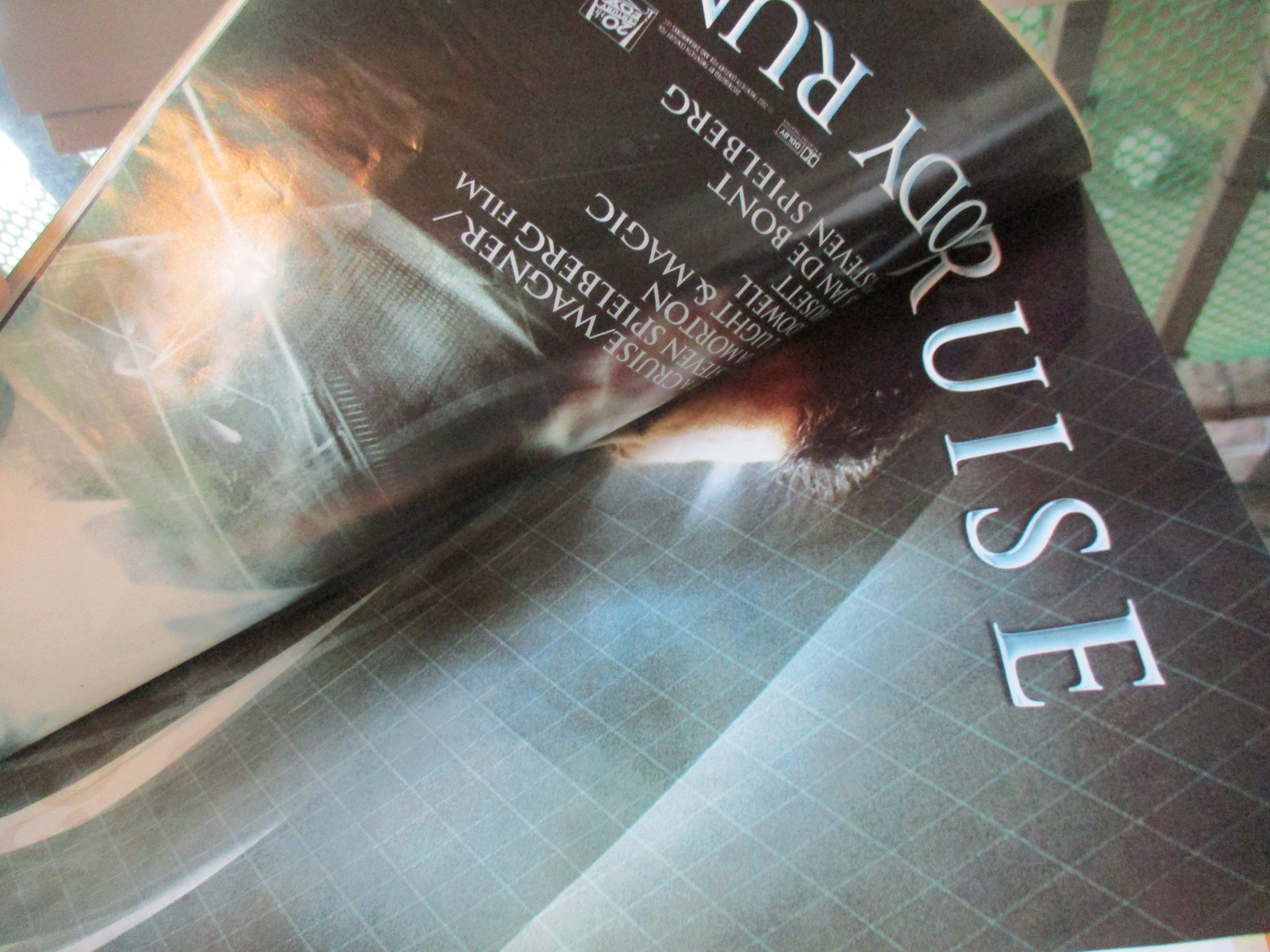 นิตยสารเอนเตอร์เทน Entertain ฉบับที่0676 ปี2545 ปก MINORITY REPORT โปสเตอร์เรื่อง MINORITY REPORT