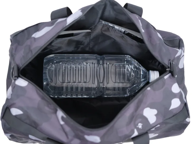 🟢พร้อมส่ง A BATHING APE(R) 2022 SPRING COLLECTION กระเป๋าเดินทาง พร้อมกับสายสะพายไหล่