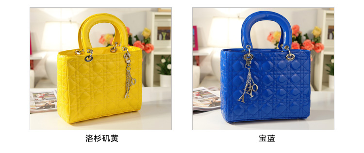 **Pre-order** กระเป๋า axixi แท้ มี 3 สี คือ สีชมพู น้ำเงิน เหลือง