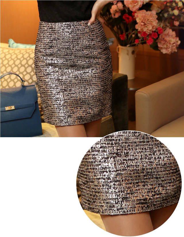 ***หมดค่ะ***กระโปรงผ้าเนื้อผสมสีดำเลื่อมสีเงิน ทรงสอบติดซิบสวยเหมือนแบบค่ะ