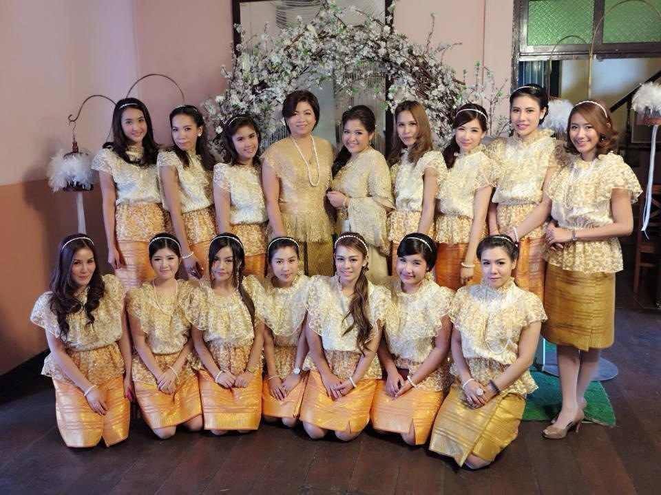 เช่าชุดไทยเพื่อนเจ้าสาว ราคาถูก