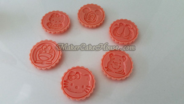 เซ็ทปั๊มพิมพ์กดคุ้กกี้ + 6 พิมพ์ (63 g.)