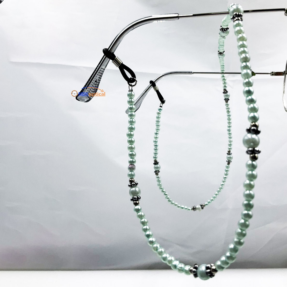 สายคล้องแว่นตาใข่มุกสีเขียวมิ้น