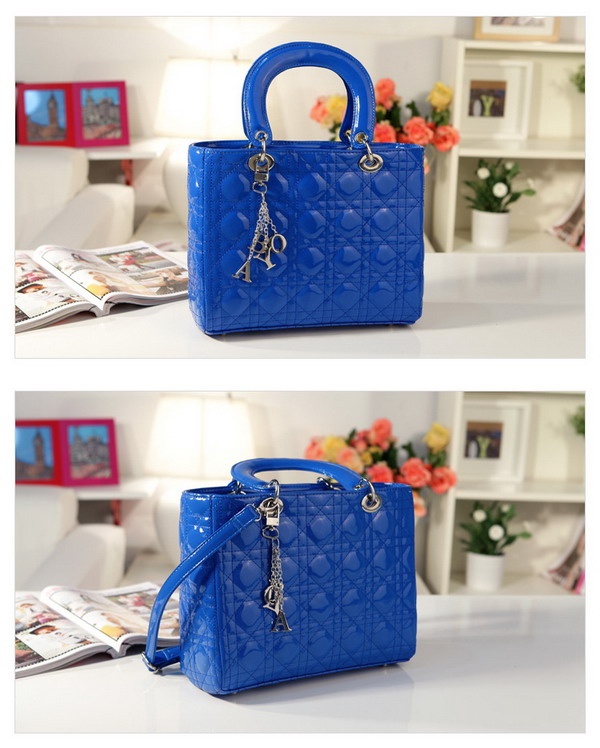 **Pre-order** กระเป๋า axixi แท้ มี 3 สี คือ สีชมพู น้ำเงิน เหลือง