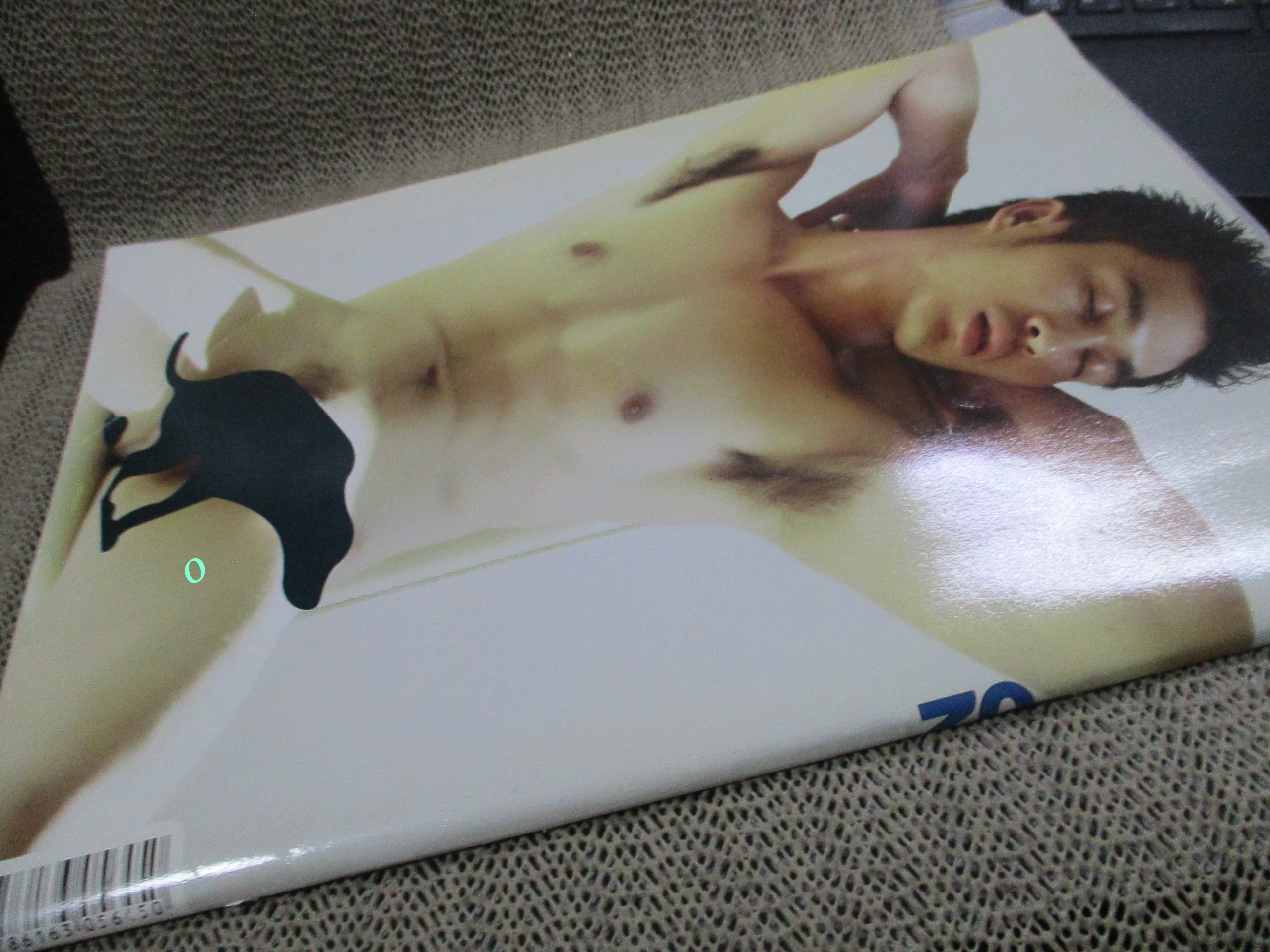 นิตยสาร ถ่ายหนัก สภาพดี นายแบบโชว์เดี่ยว ไม่ปิด