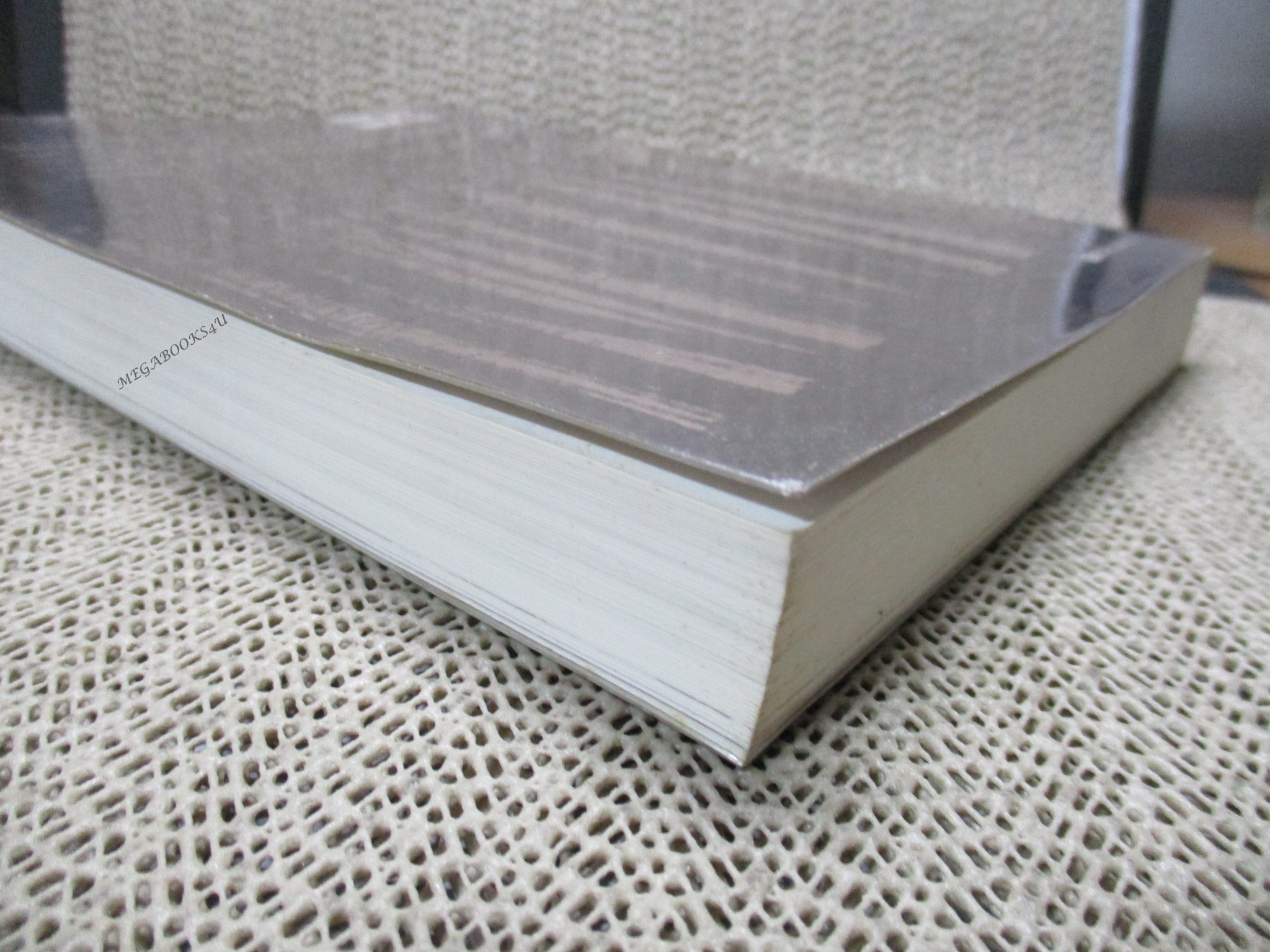 วอลเดน (WALDEN) ผู้แต่ง / HENRY DAVID THOREAU (มือสอง) (สภาพ85-95%)