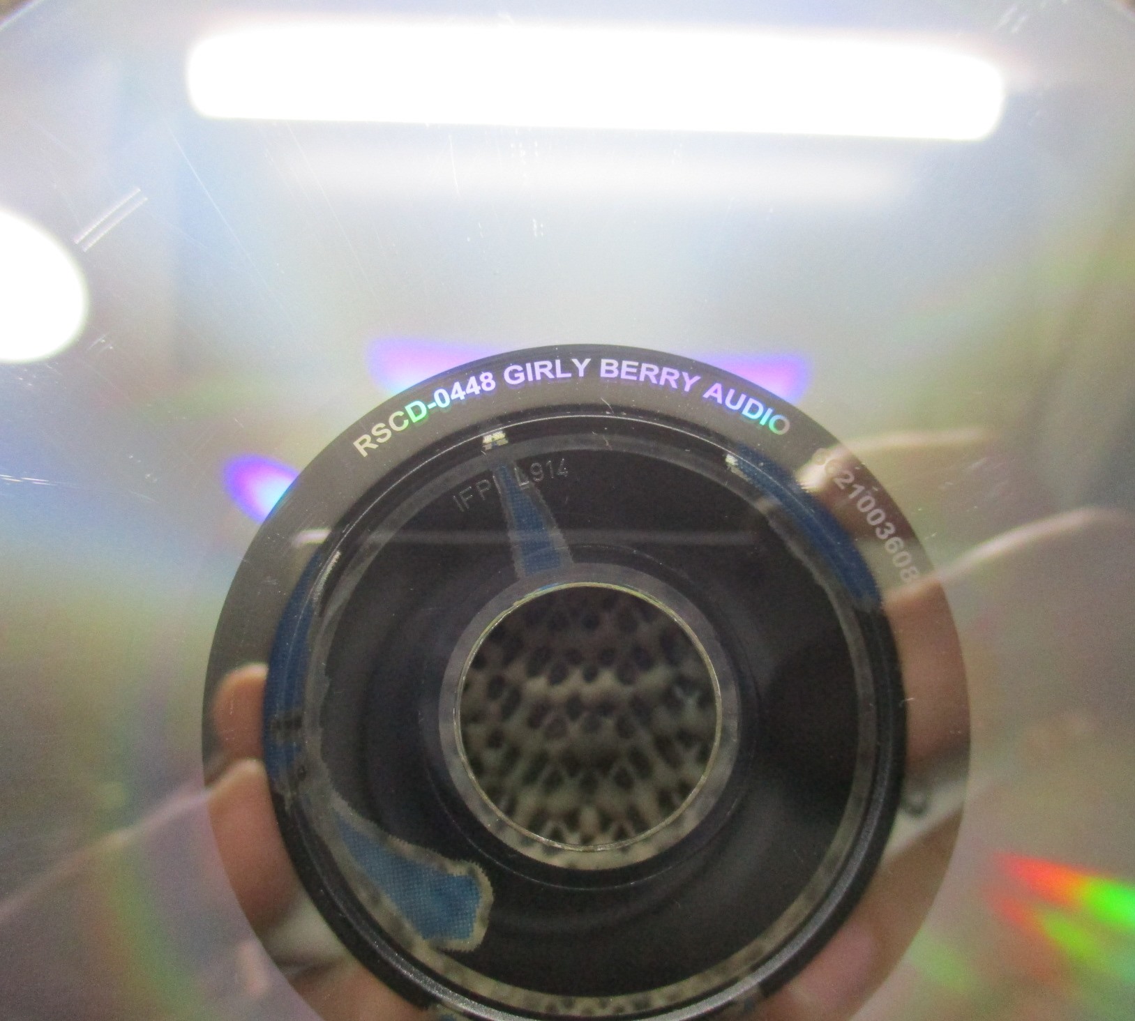 ซีดีเพลงไทยสากล เกิร์ลลี่ เบอร์รี่ GIRLY BERRY อัลบั้ม เกิร์ลลี่ เบอร์รี่ GIRLY BERRY // ปกสวย แผ่นสวย มีรอยนิดเดียว